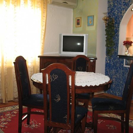 Garden Apartment เบลเกรด ภายนอก รูปภาพ