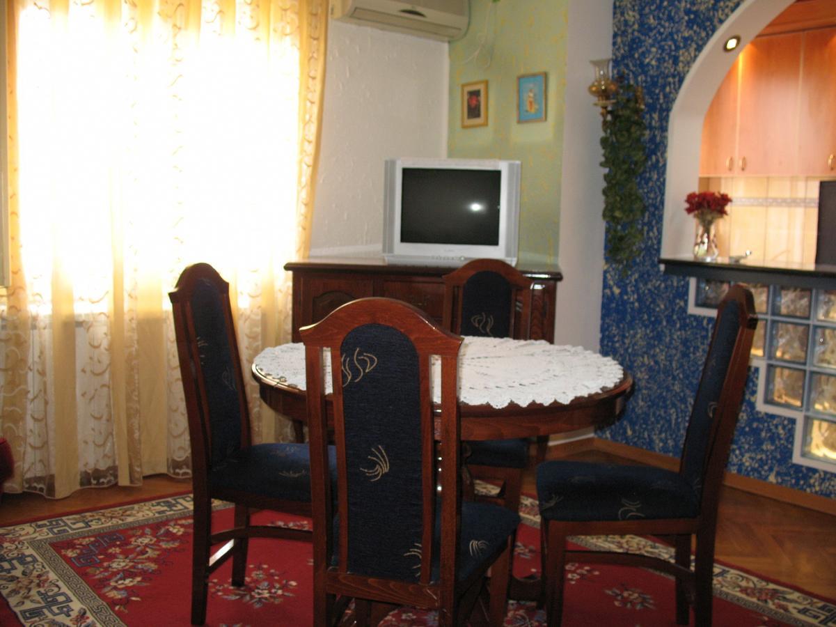 Garden Apartment เบลเกรด ภายนอก รูปภาพ